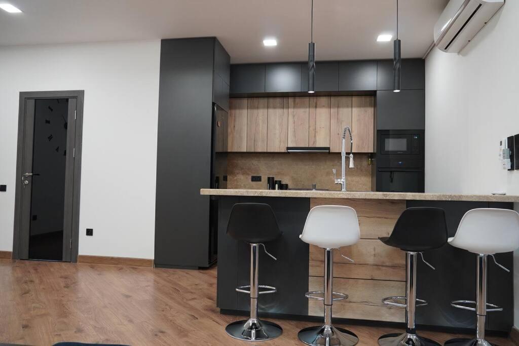 Lovely, Newly Remodeled Apartment In Yerevan! Dış mekan fotoğraf