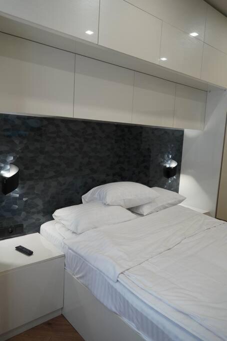 Lovely, Newly Remodeled Apartment In Yerevan! Dış mekan fotoğraf
